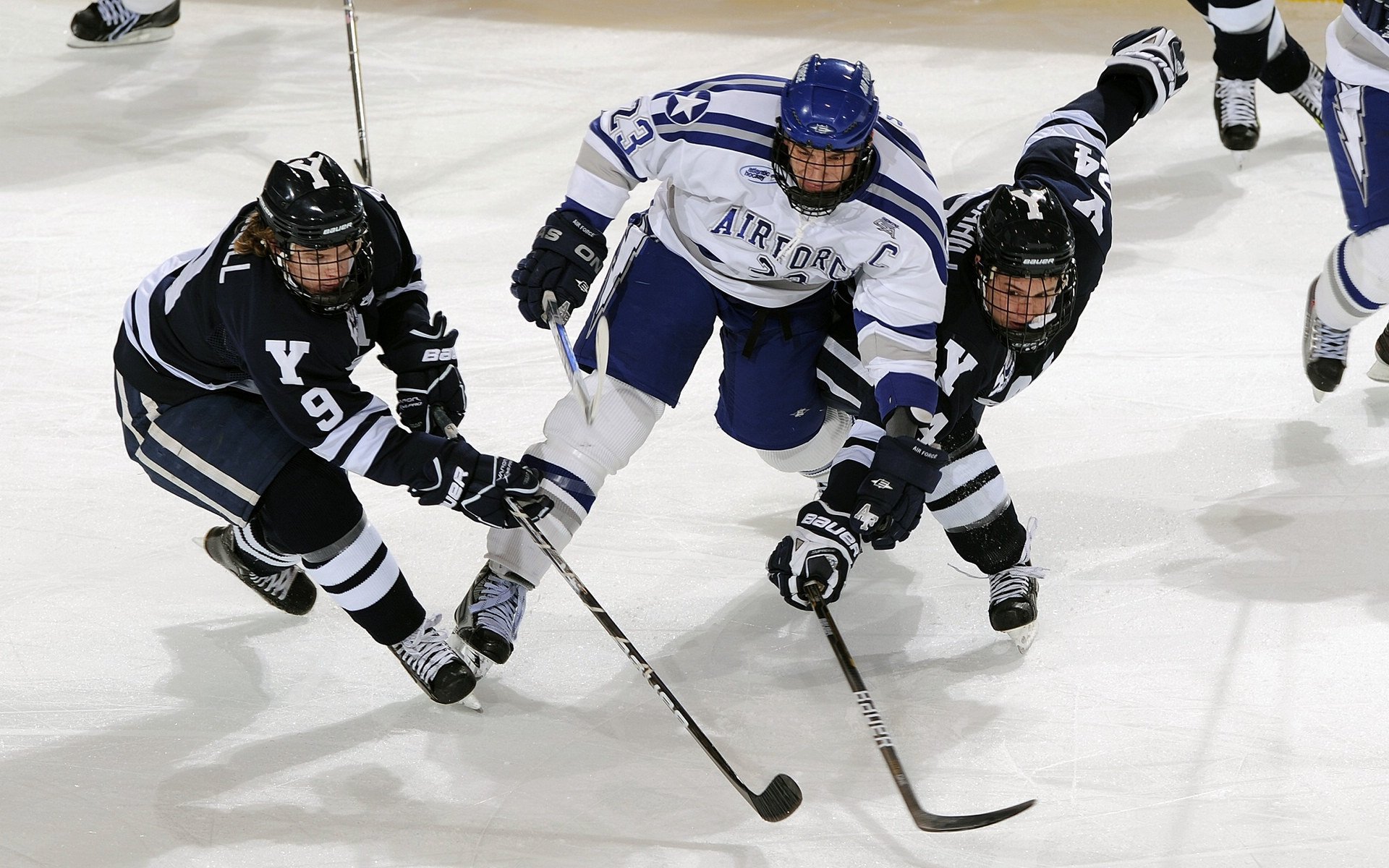 中超球队中场组织能力得到提升，中超 中场